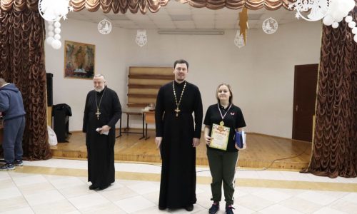 Спортивное соревнование по настольному теннису