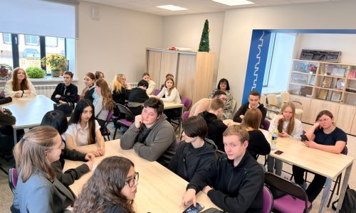 Интеллектуальная игра «Женские лица войны»