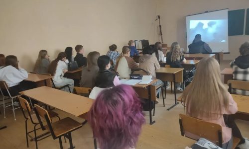 Просмотр фильма «Непобежденный Воронеж»