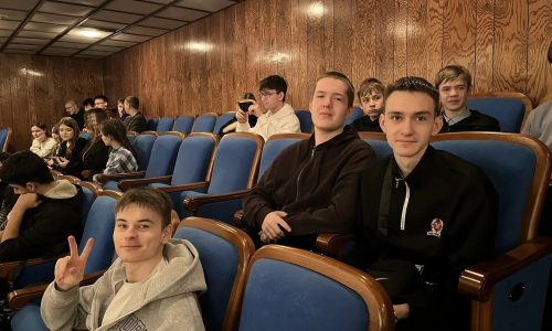 Посещение театральной постановки «Необыкновенное чудо»