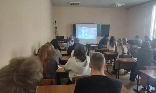 Просмотр фильма «Непобежденный Воронеж»