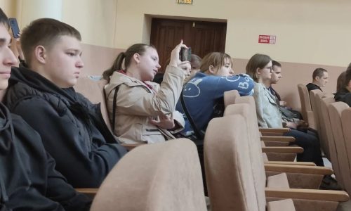 «А музыка весной звучит…»