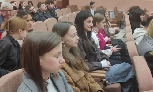 «А музыка весной звучит…»